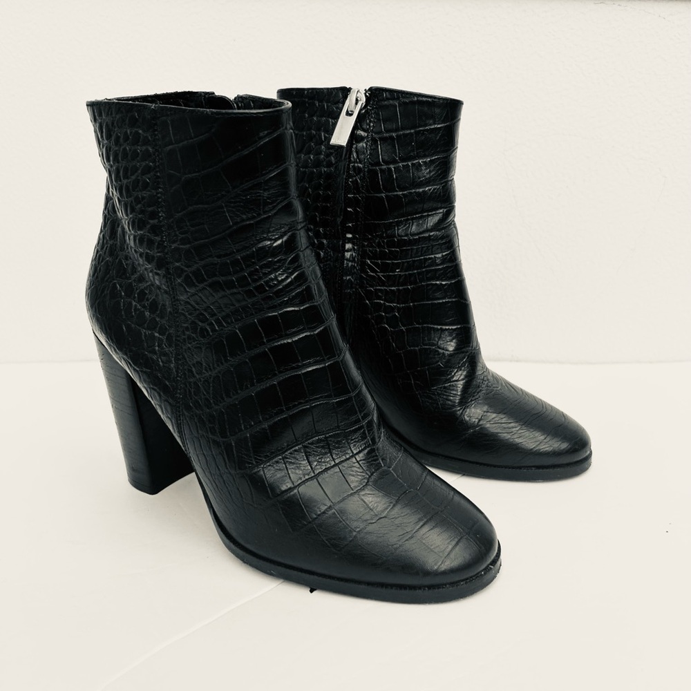 The Kooples ankle bootie WOMENS 5.5 black leather croc embossed georgette boot - Picture 2 of 14